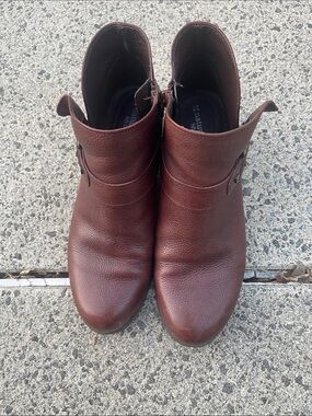 Naturalizer Chestnut Brown Leather Ankle Boots